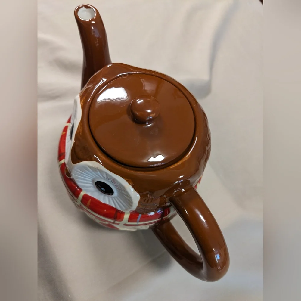 Vintage Pier 1 Imports:Hand painted Chilly Billy Teapot